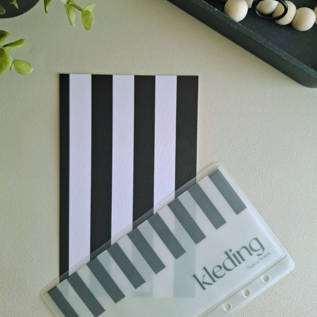 Linnen dashboard Bold Stripes met vellum insert, strak gestreept ontwerp in zwart-wit